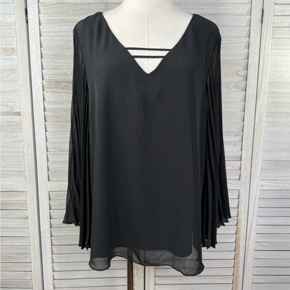 Apt. 9 Tops - APT 9 Women's Black Blouse with Wide Accordion Pleat Sleeves & V Neckline-XL